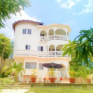 Annie's White House On The Hill , Negril Jamaica